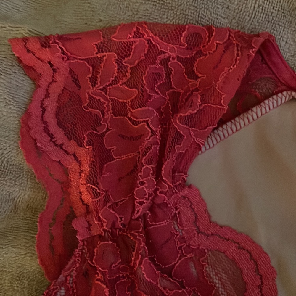 Beautiful Cap Sleeve Lace Top by Boston Proper Size Sm. Color is Forget Me Not - Picture 4 of 7
